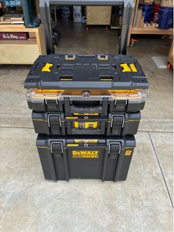 Dewalt Tough System 2.0 Rolling toolbox