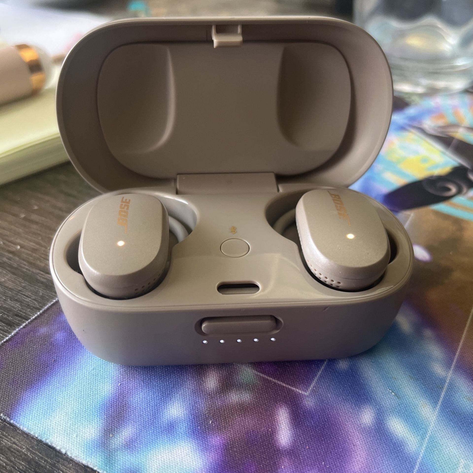 Bose Quiet Comfort Ear Buds Noise Cancelling