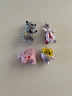 SUPER RARE POKÉMON MINIFIGURES (LOT OF 4)