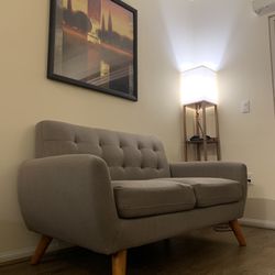 Mid-Century Modern Gray Loveseat – Button Tufted, Clean & Comfortable