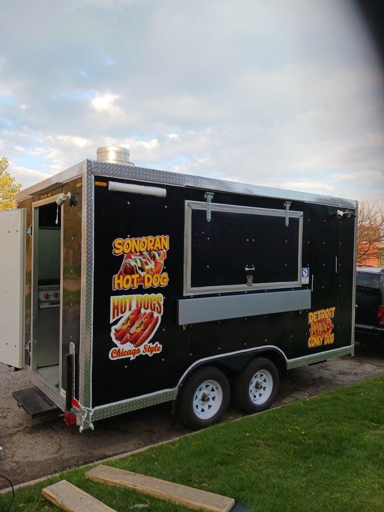 FOOD TRAILER 