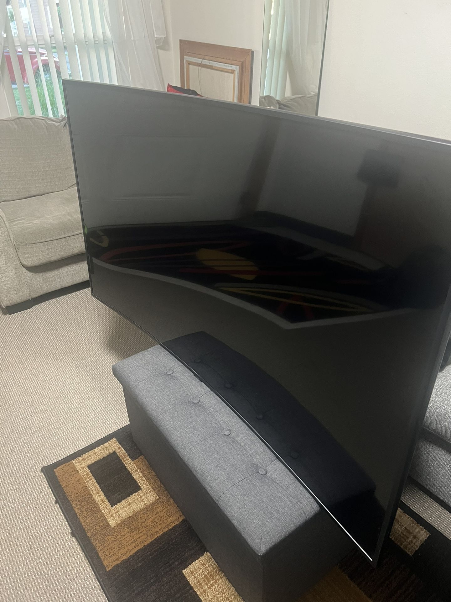 Samsung 65” 4k UHD Smart Curved TV