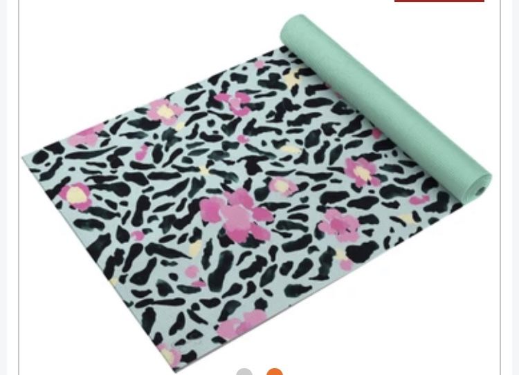 Jessica Simpson Yoga Mat 4mm for Sale in Gilroy, CA OfferUp