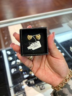 Gold earrings