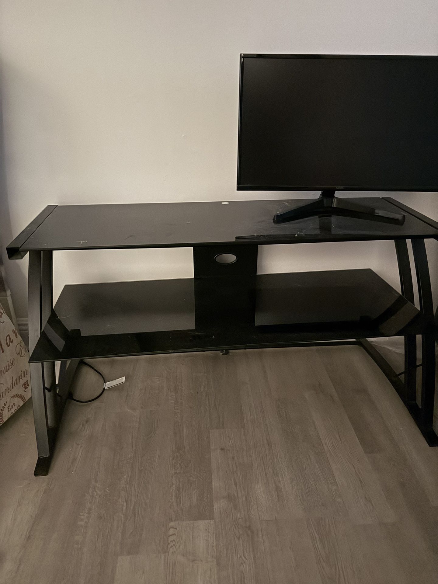 TV Stand-Glass