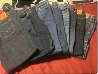 Mens levis 541  size 34x32  9 pairs also 2 flannel jackets 1L 1XL. AND  1 2XL NIKE DRY FIT JACKET