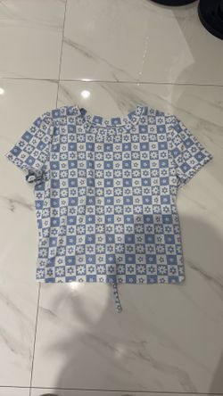 blue and white shirt size L