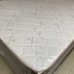 ⚜️ NEW QUEEN SIZE MATTRESS W.BOXSPRING ⚜️ COMFORT : FIRM 🚚💕 FREE FROMT DOOR DELIVERY 🚚💕 HABLAMOS ESPAÑOL ⚜️