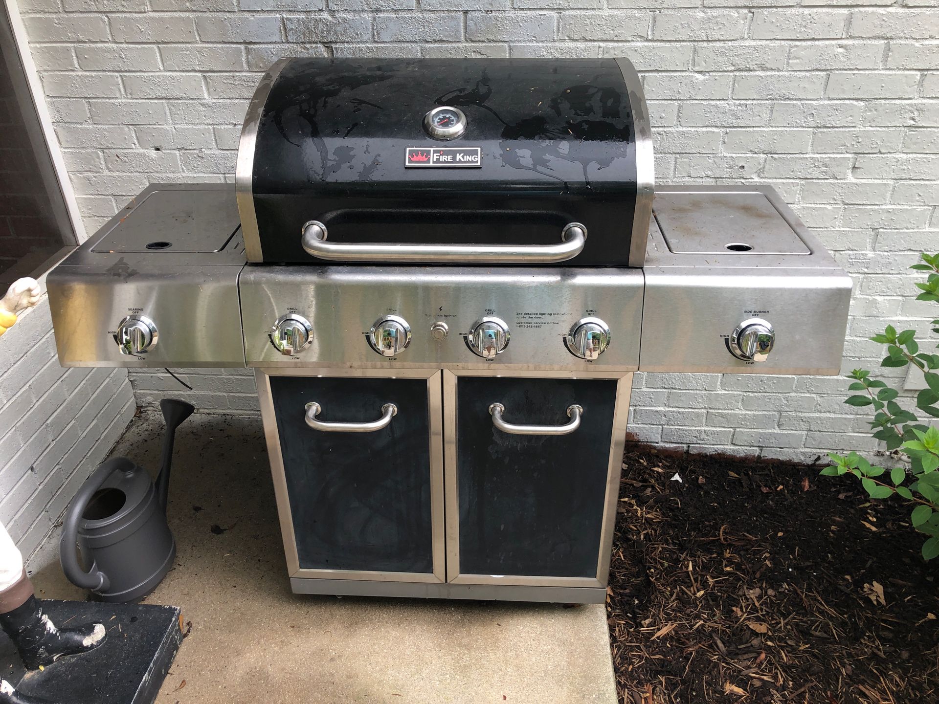 Fire king 4 burner gas grill