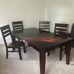 Dining Table Set