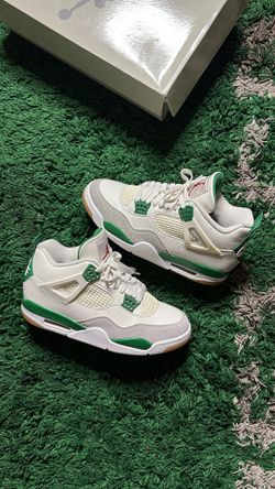 Pine Green Jordan 4