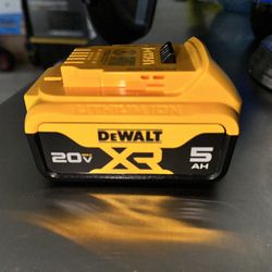 DEWALT BATTERY 5 AH