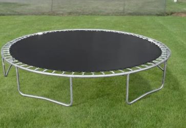 Large Trampoline . Safety Net Included