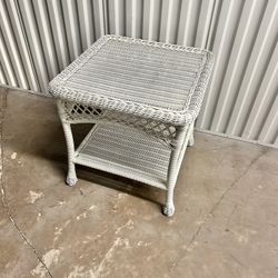 Wicker Side Table 