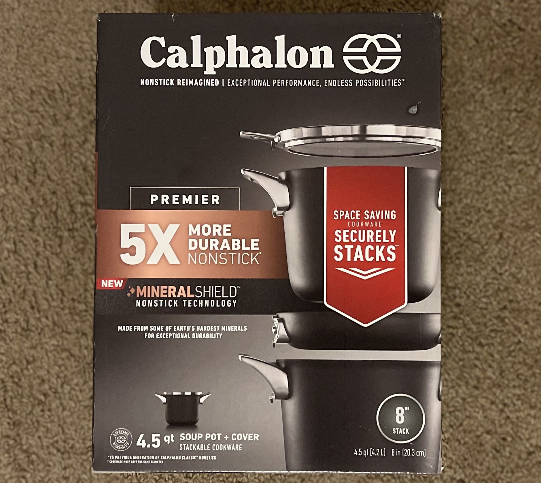 Calphalon 4.5 Qt soup pot w/cover