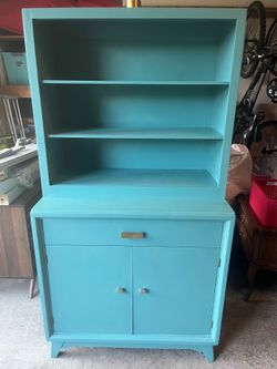 Kitchen Cabinet