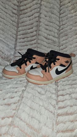 Jordan 1 Mid - Pink Quartz