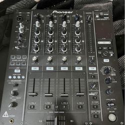 Pioneer DJM 900nxs Mixer