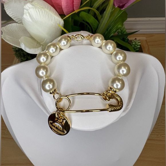 Vivienne Westwood Gold Safety Pin Pearl Bracelet