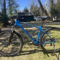GIANT MTB Medium 27.5”  Hardtail