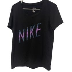 The Nike Tee Women’s Large Crew Neck Shirt Dri Fit Short Sleeves Black