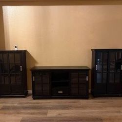 Tv Console w/ Matching Bookshelves 