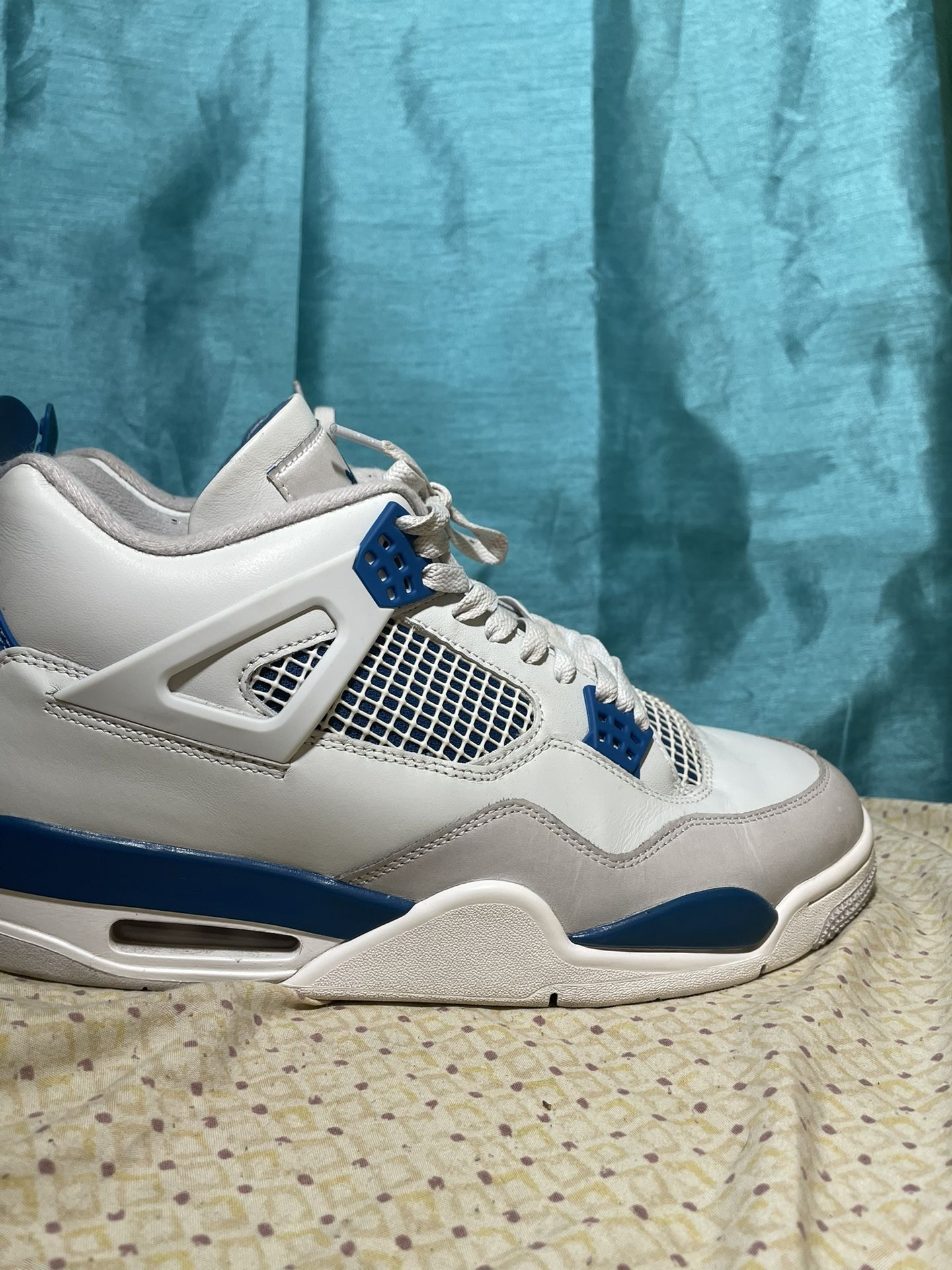 Jordan 4 Military Blue