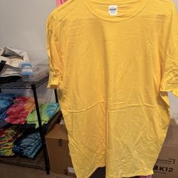 Yellow T