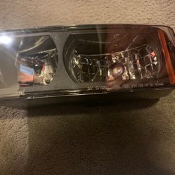 Left Headlight  2002 Cherry Avalanche 