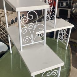 Corner organizer
