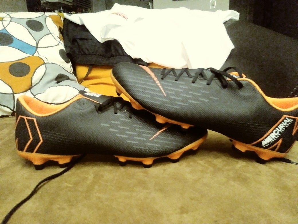 Nike mercurial soccer cleats