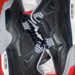 Jordan retro 4s Black Fire Red Cement Grey Reimagined 