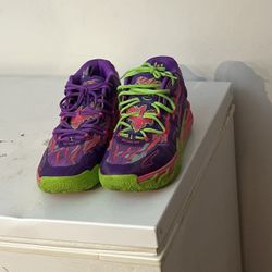 Puma Melo “toxic” Size 12 Men’s