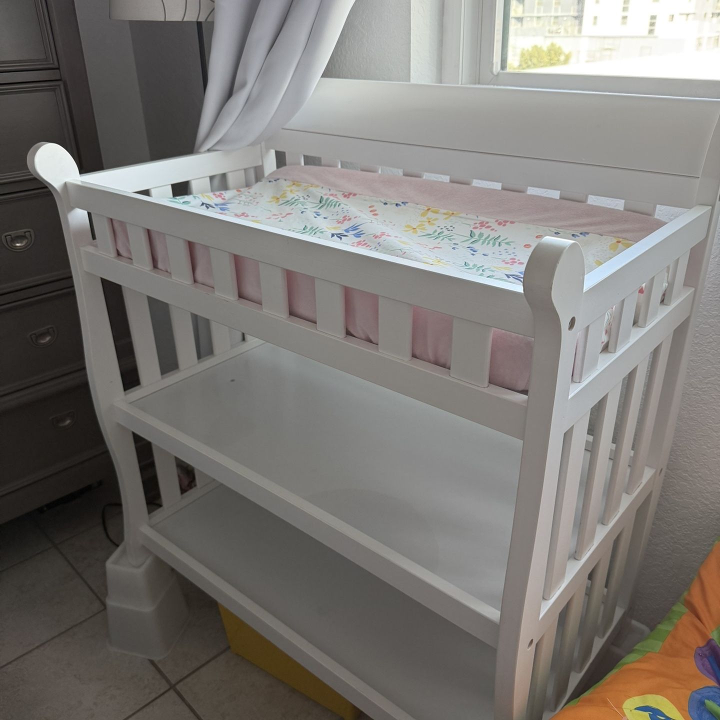 Delta Children Eclipse Changing Table with Changing Pad, White