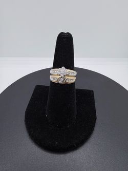 BRAND NEW 14KTT .38CTW Flower Bridal Ring Set