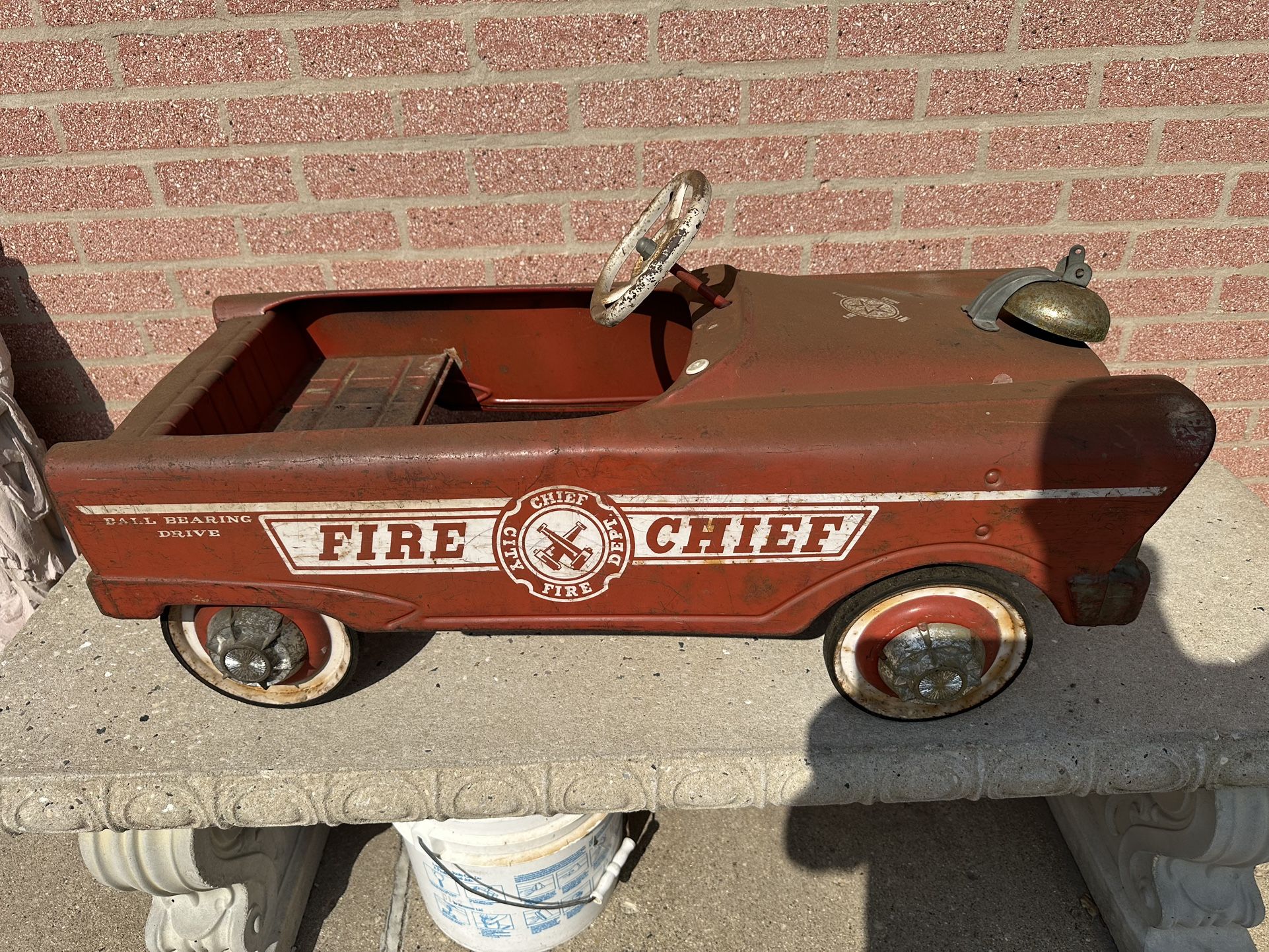 Murray Ball Bearing Drive Fire Chief Pedal Car