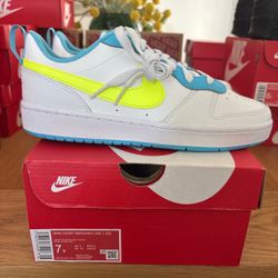 Nike Court Borough Low 2 GS Size 7Y Fits Women’s 8.5