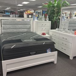 Gorgeous Five Piece Bedroom Set $799