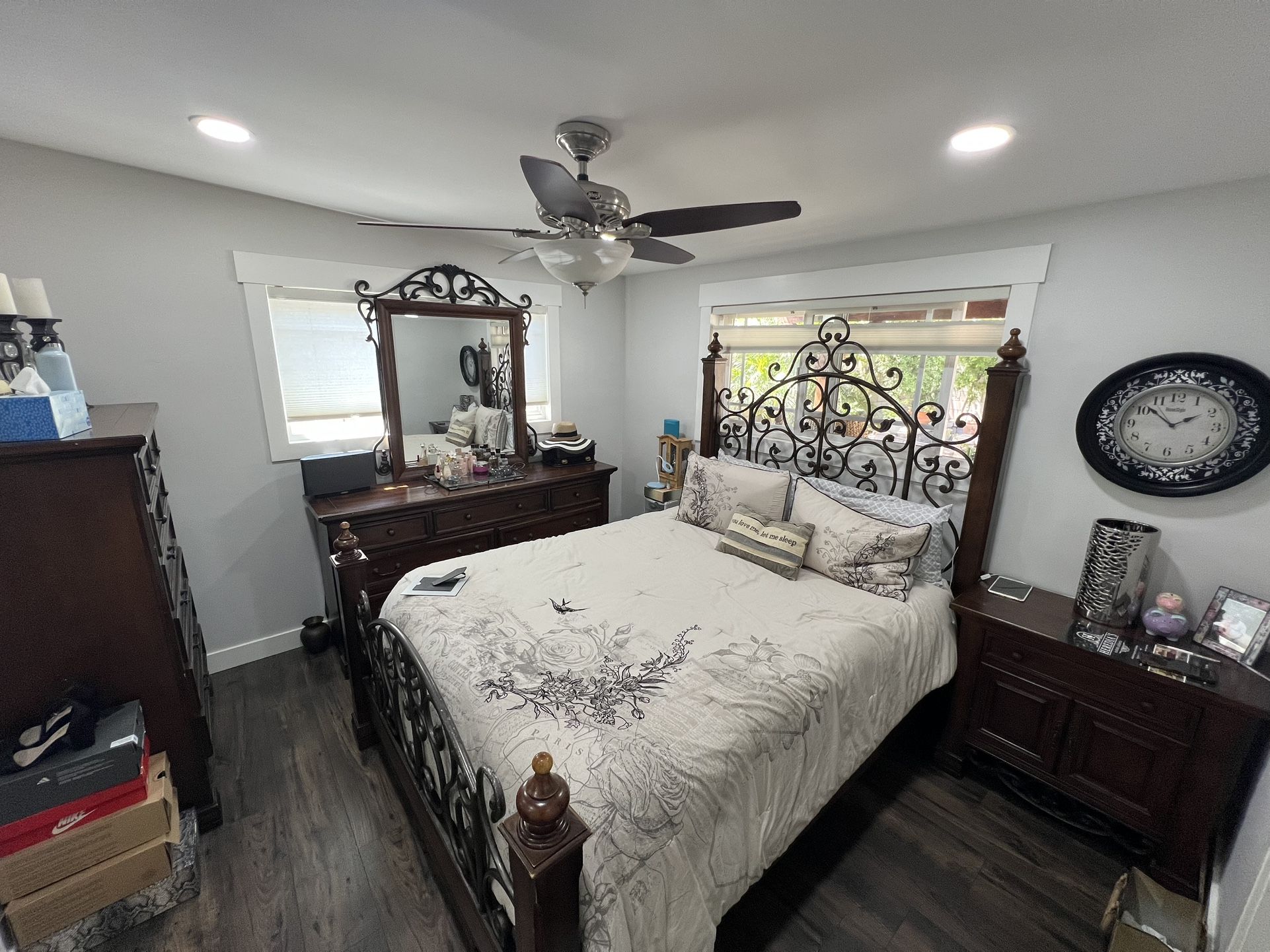 Queen Bedroom Set 