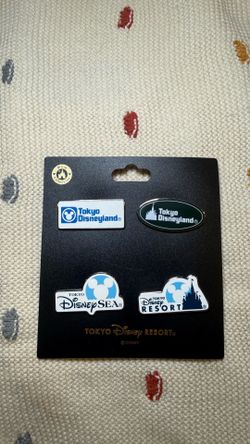 Tokyo Disneyland Pins