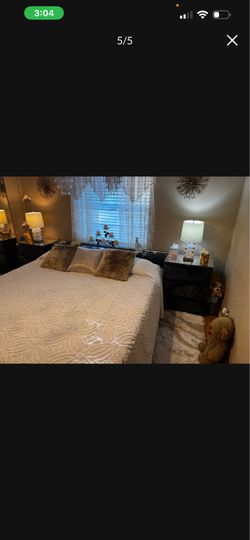 Bedroom set