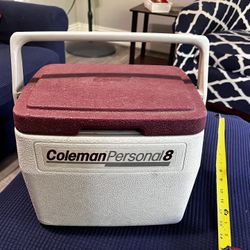 Vintage (1986)  Burgandy Lid Coleman Personal 8 Cooler 5272 With Cup Holders
