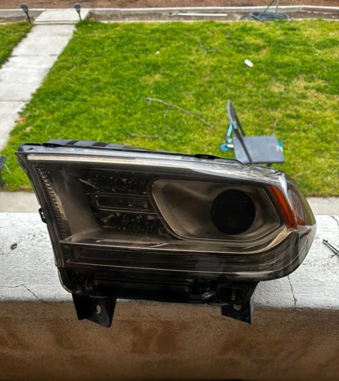 Dodge Durango Headlights Assembly 