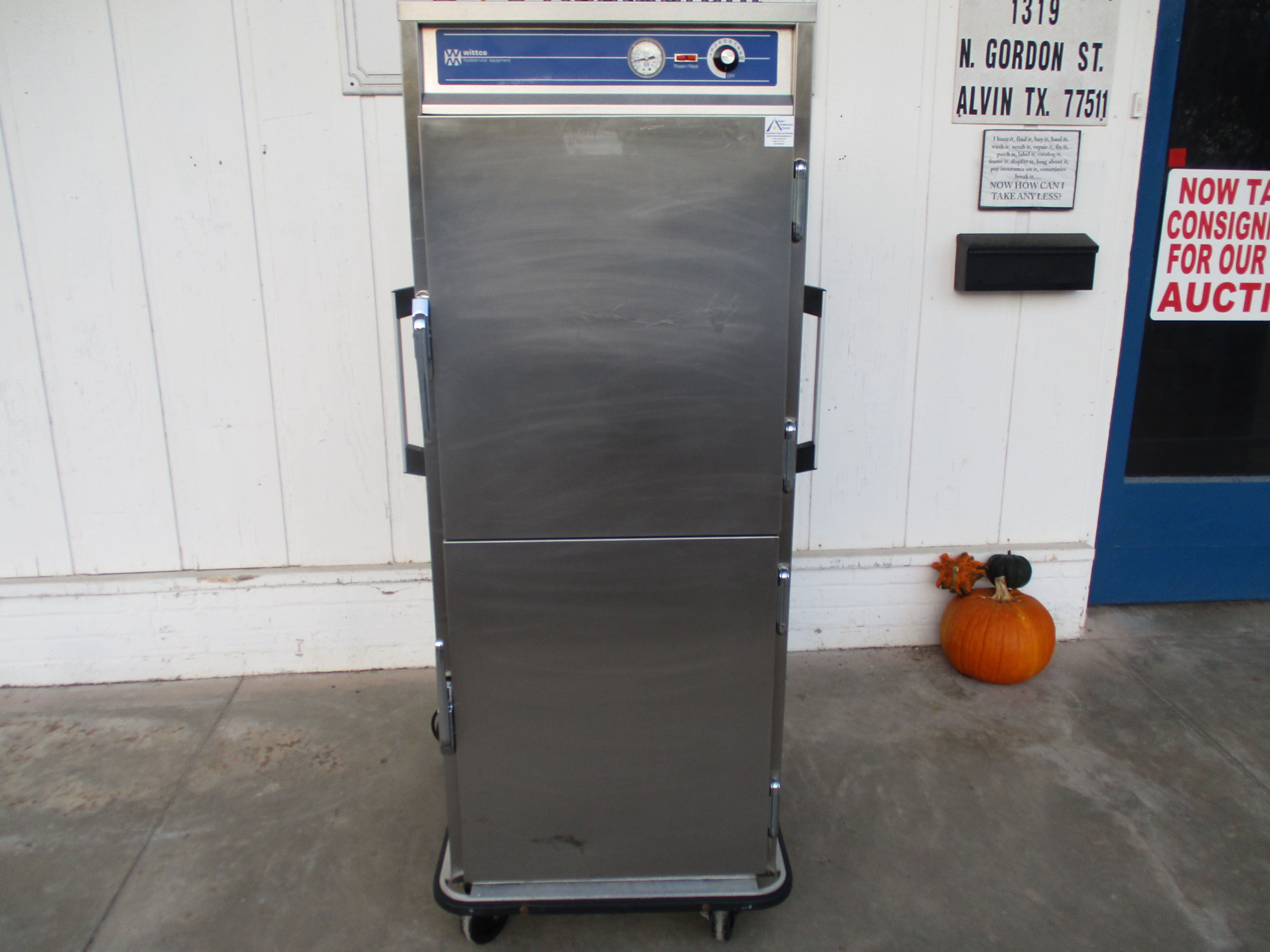 Wittco 182615BCISDO Stainless Food Warmer On Casters 120v 5384 for