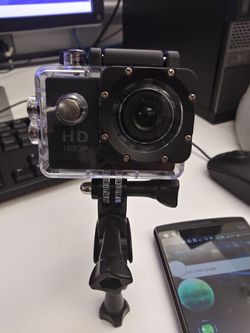 SPORTS PRO CAM FULL HD1080P WATERPROOF 30M RECHARGEABLE WITH ACCESSORIES NEW