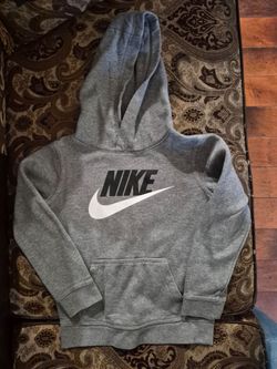 Boy Nike Sweater size 6