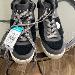 Women’s Reef Shoes 9.5