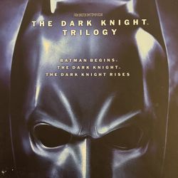 The DARK KNIGHT Trilogy Boxset + Bonus Book (Blu-Ray) 3-Films!
