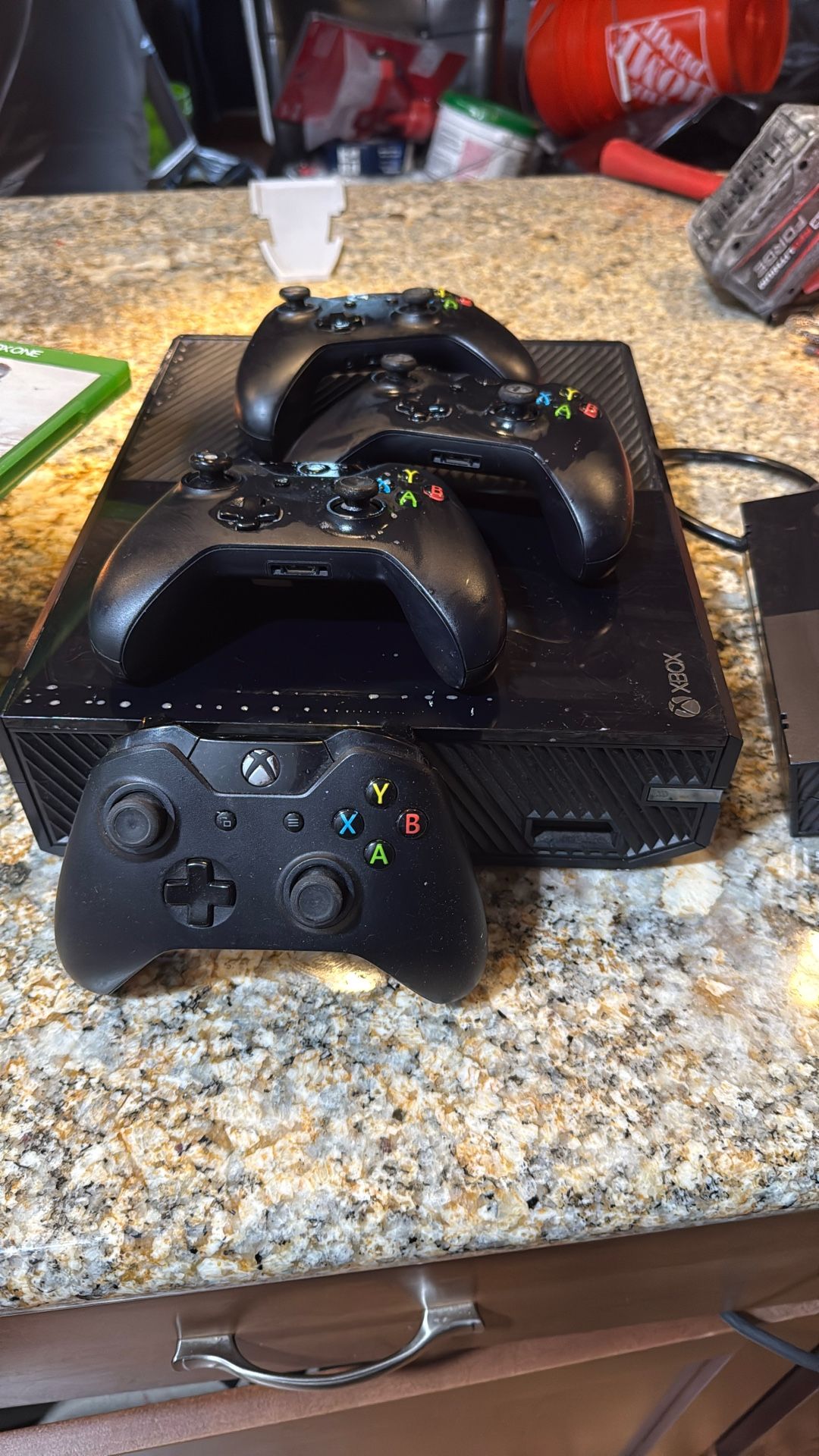 X-box + 4 Controllers + 7 Games!!!