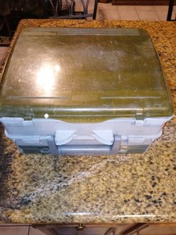 Rubbermaid Pro Series Tackle box